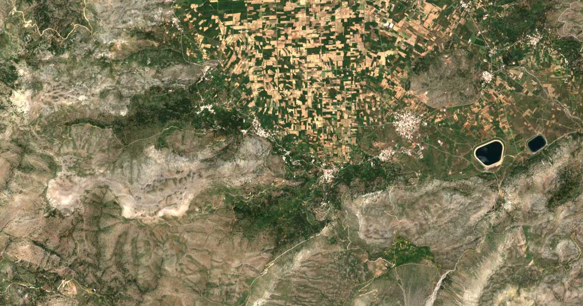 Mapa por satélite de Magoulás