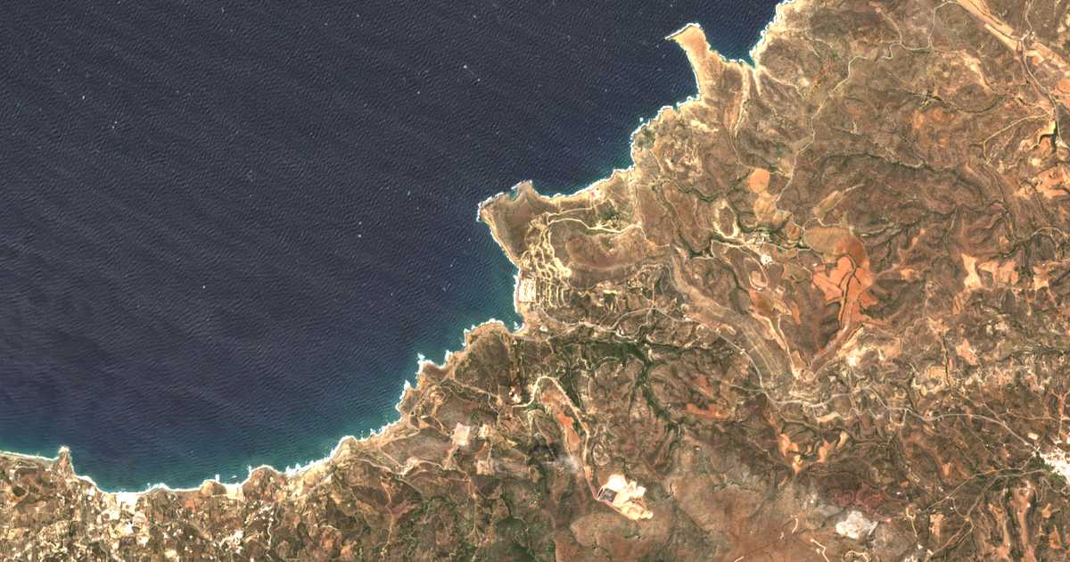 Mapa por satélite de Diónysos