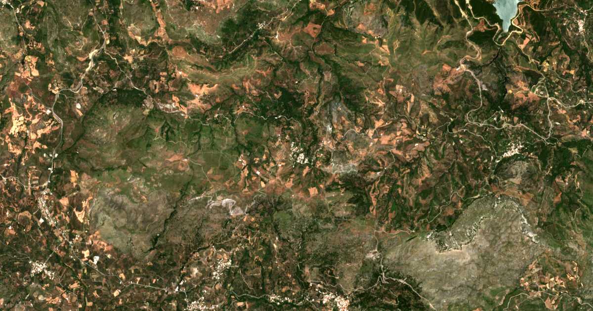Mapa por satélite de Karínai