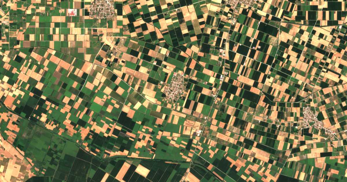 Mapa por satélite de Agía Paraskeví