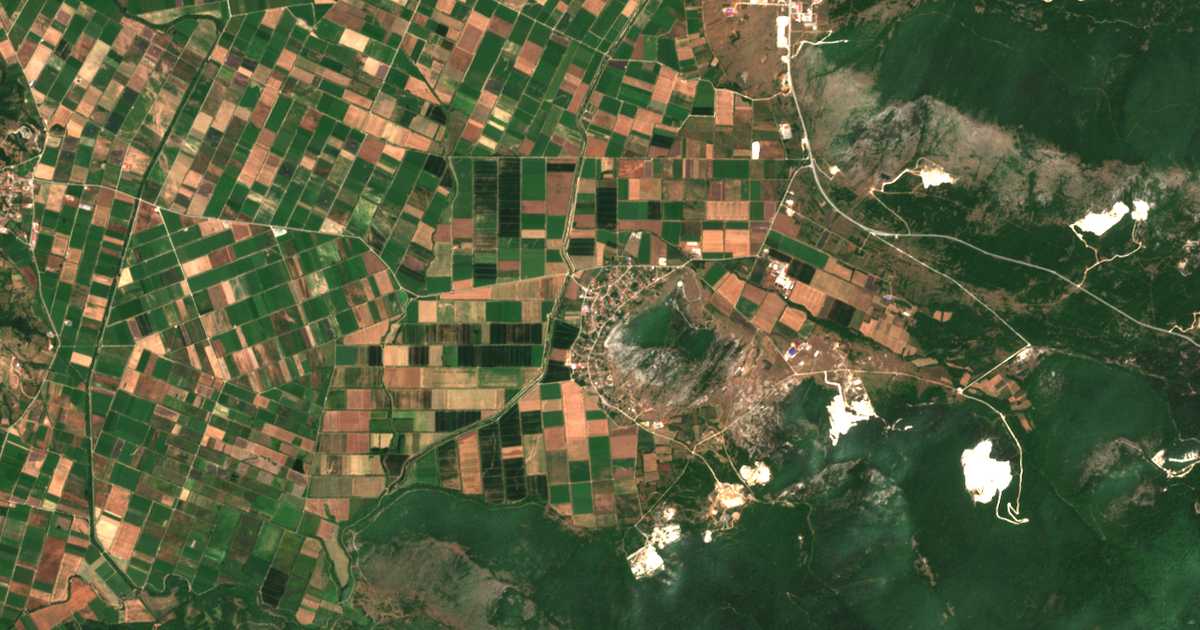 Mapa por satélite de Ochyrón