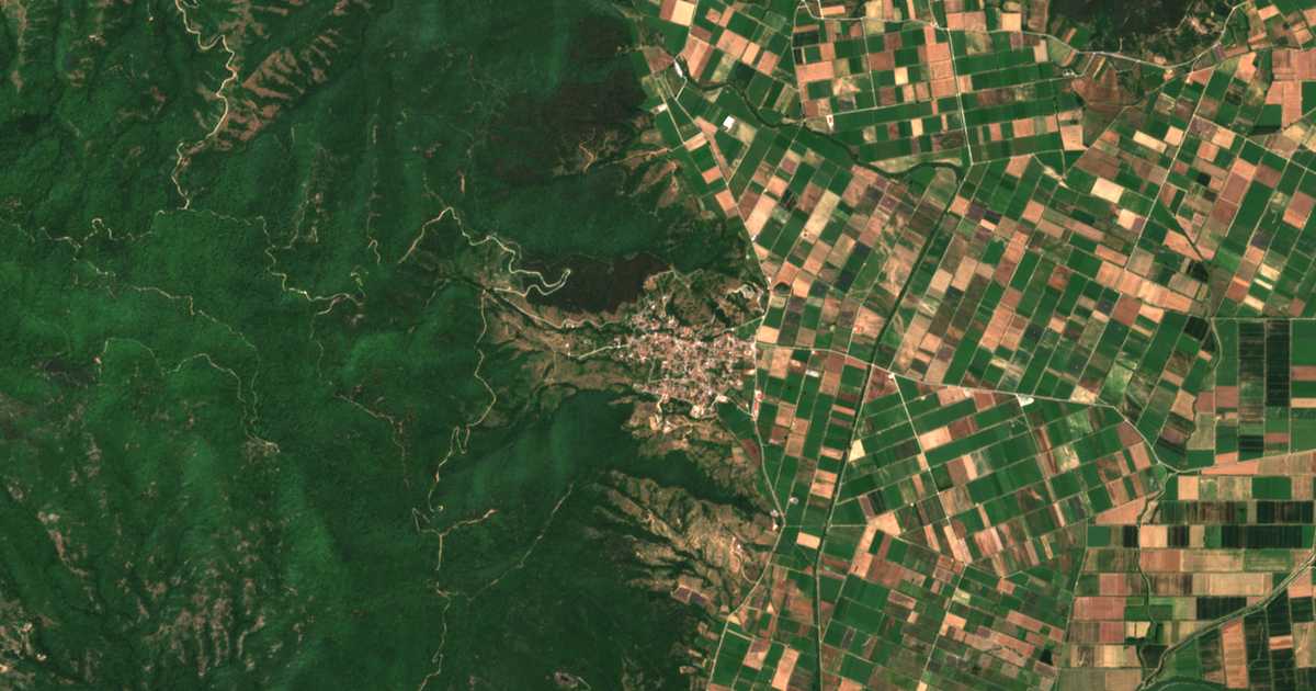 Mapa por satélite de Perithórion