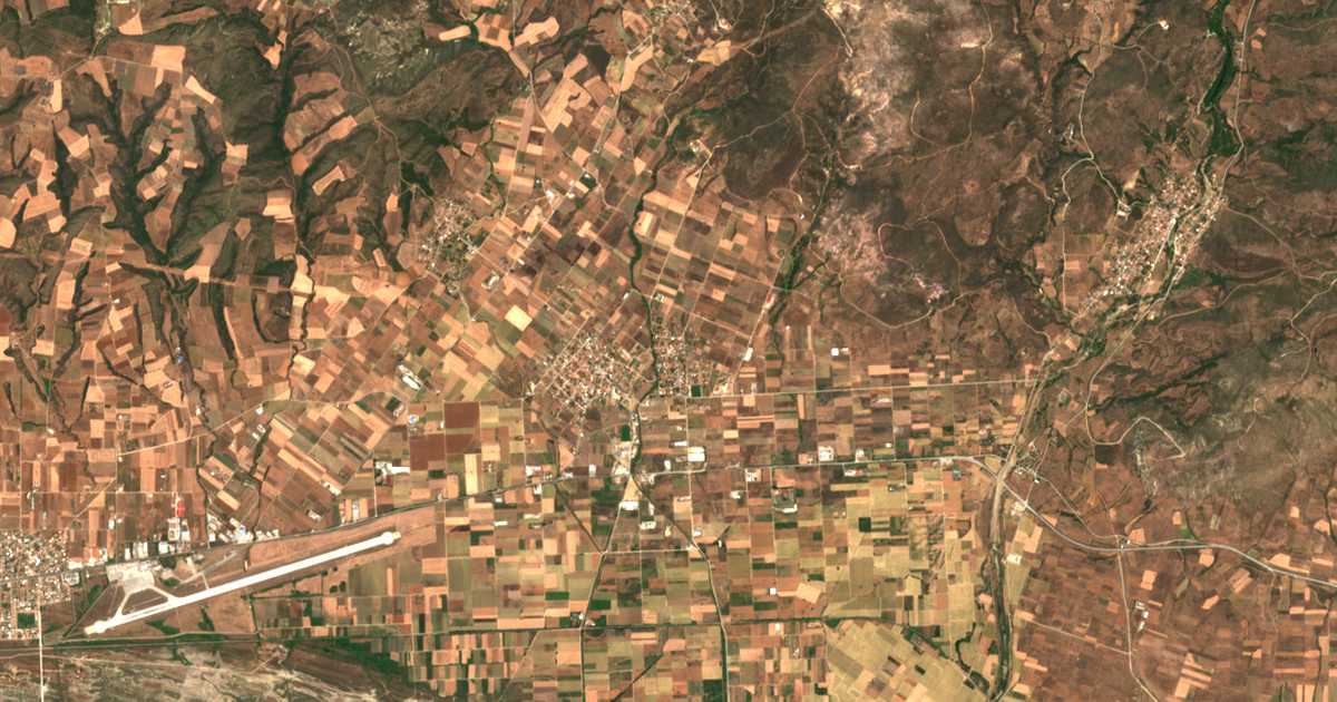 Mapa por satélite de Arístinon