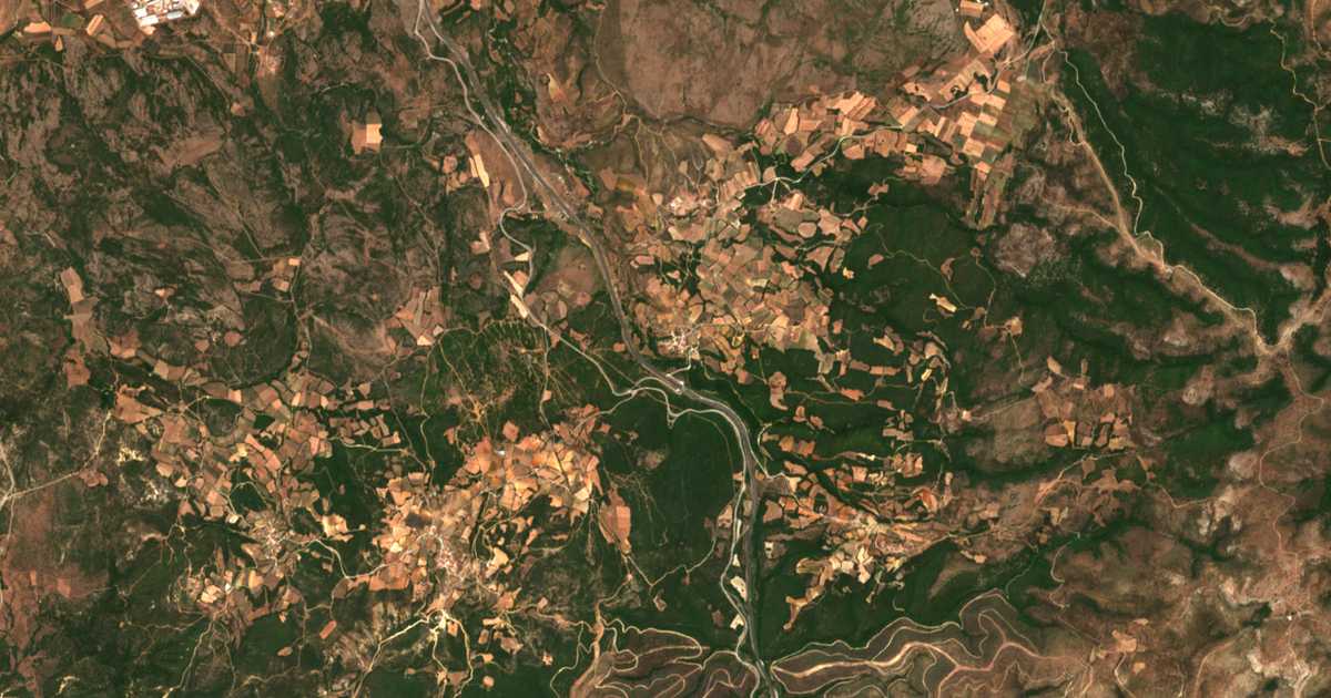 Mapa por satélite de Ávra