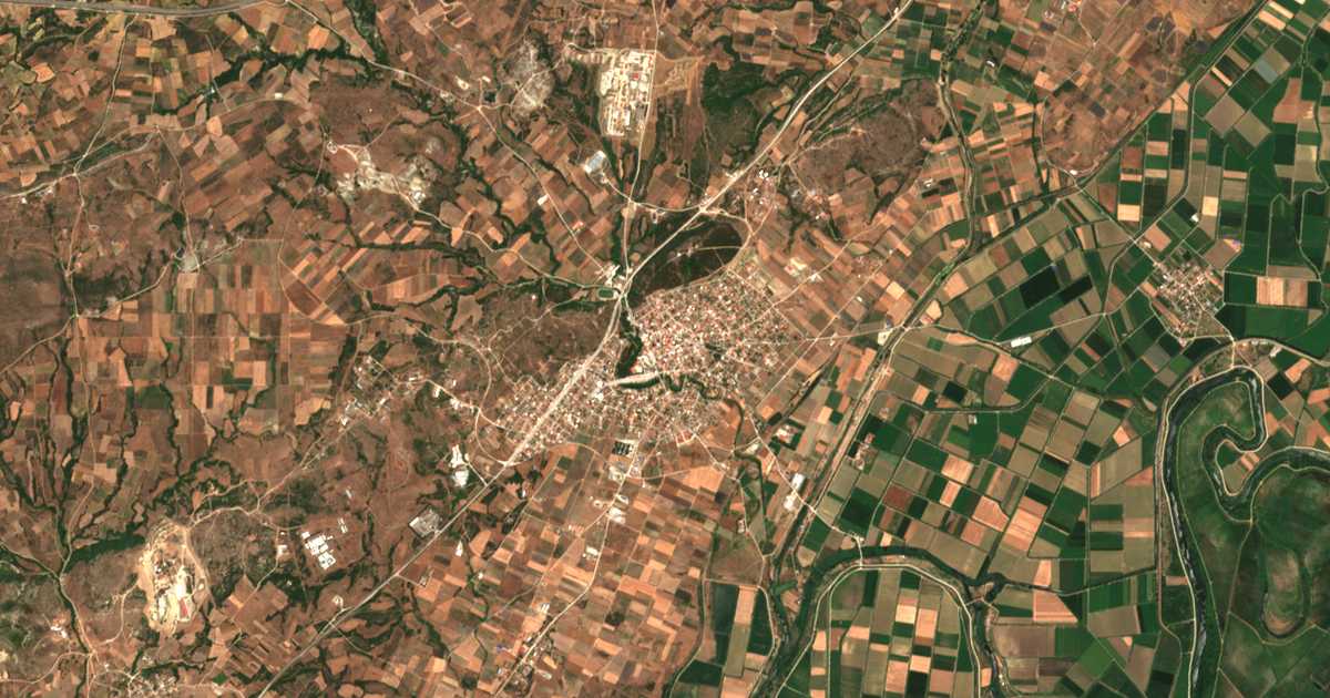 Mapa por satélite de Feres