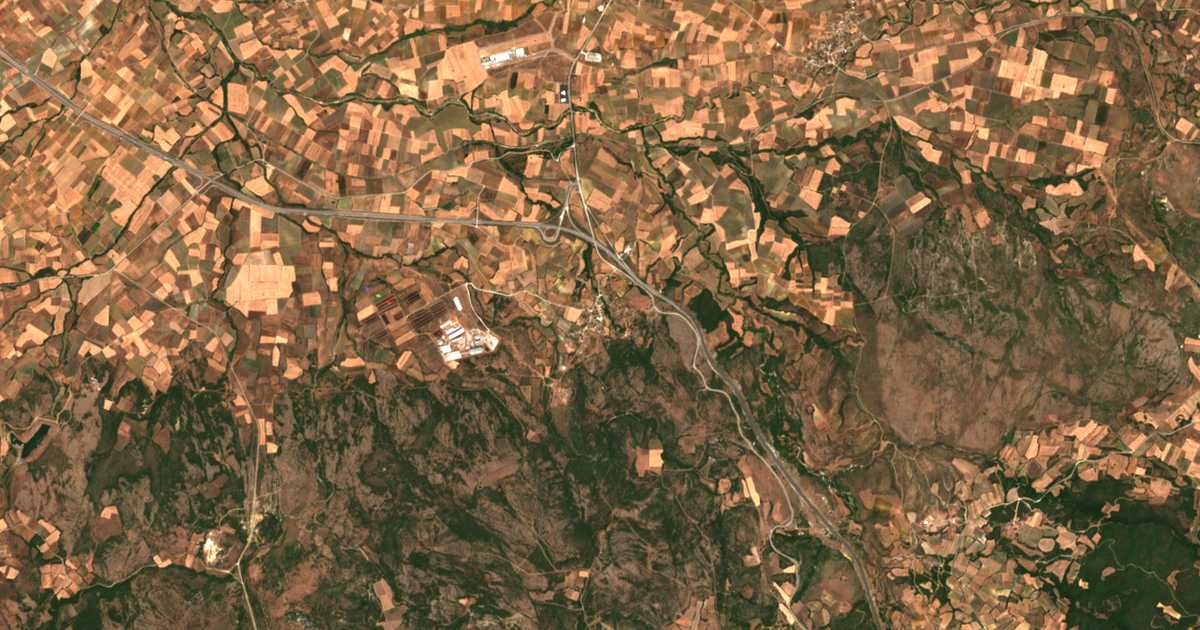 Mapa por satélite de Mésti