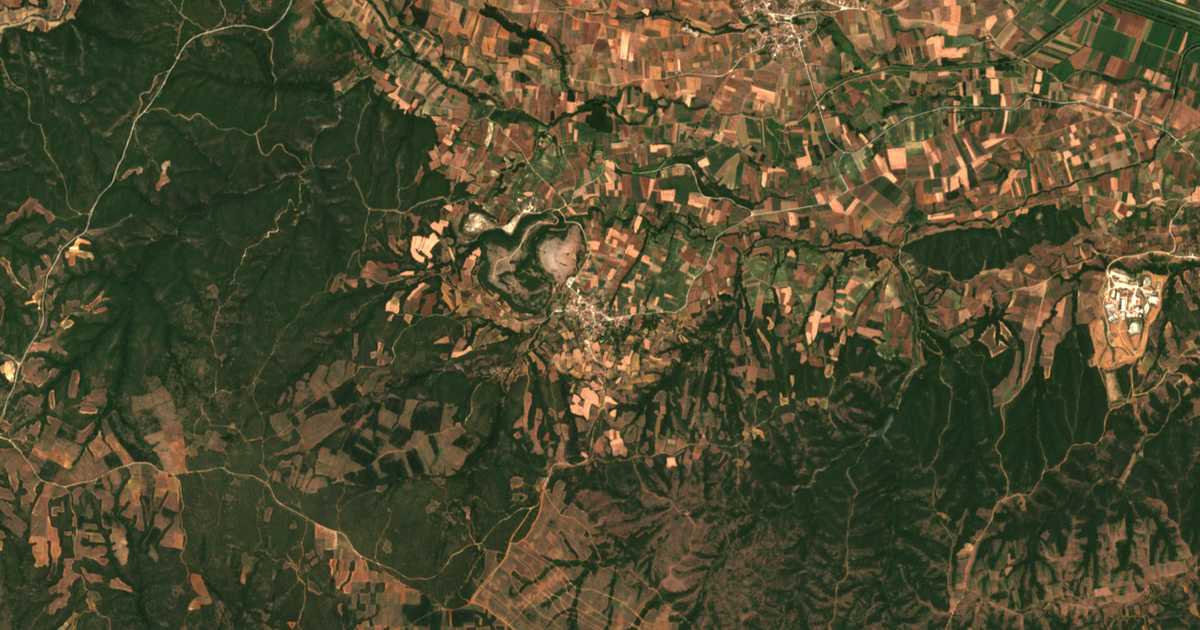 Mapa por satélite de Asvestádes