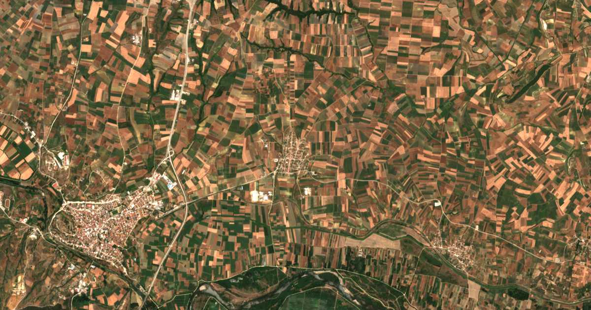 Mapa por satélite de Isaákion
