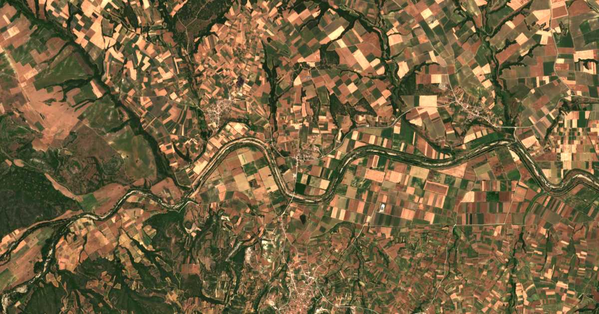 Mapa por satélite de Poliá