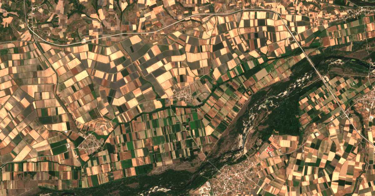 Mapa por satélite de Kanadás
