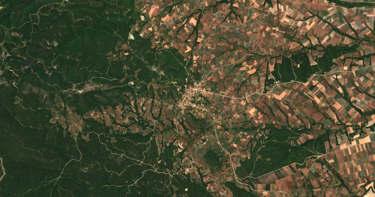 Mapa por satélite de Petrotá