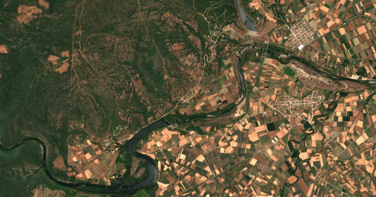 Mapa por satélite de Therapeió