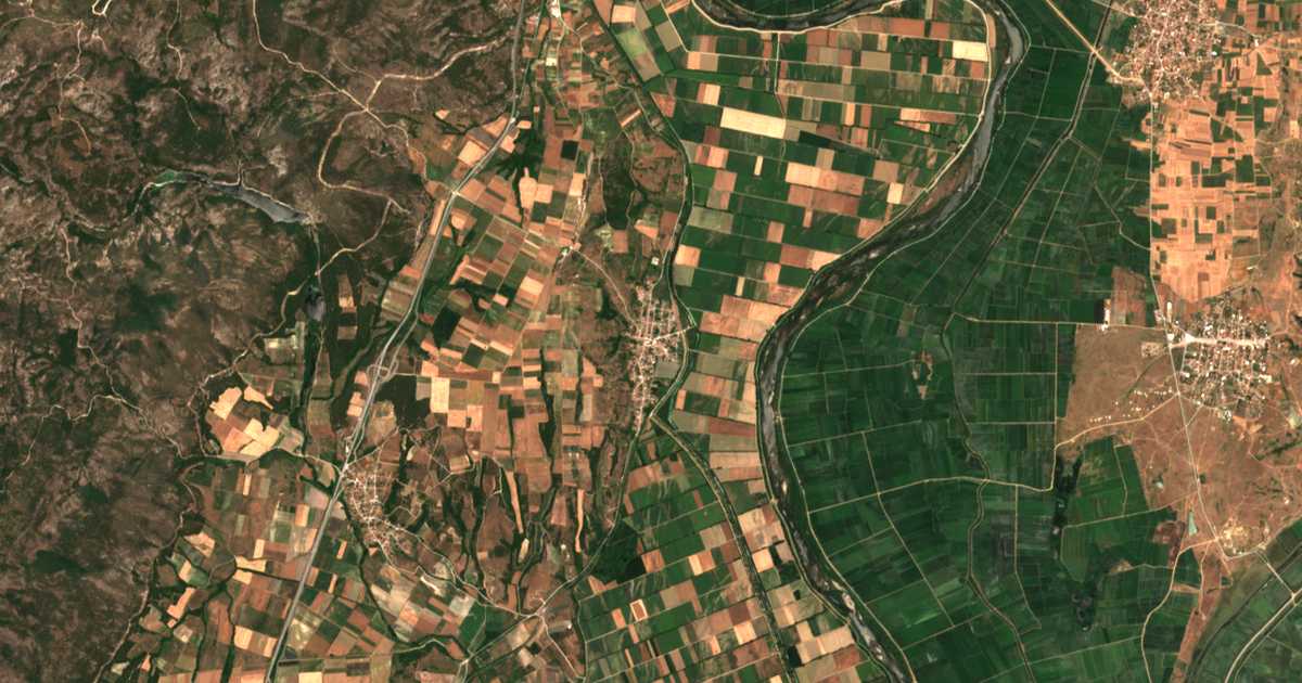 Mapa por satélite de Lagyná