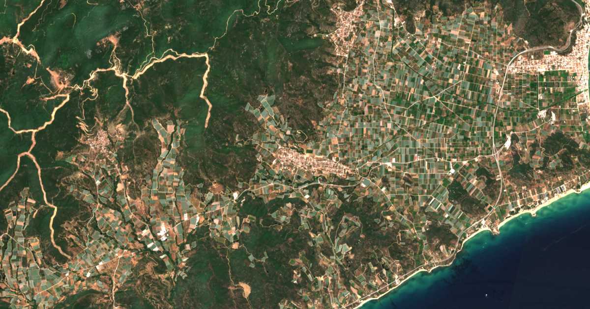 Mapa por satélite de Elaiochórion