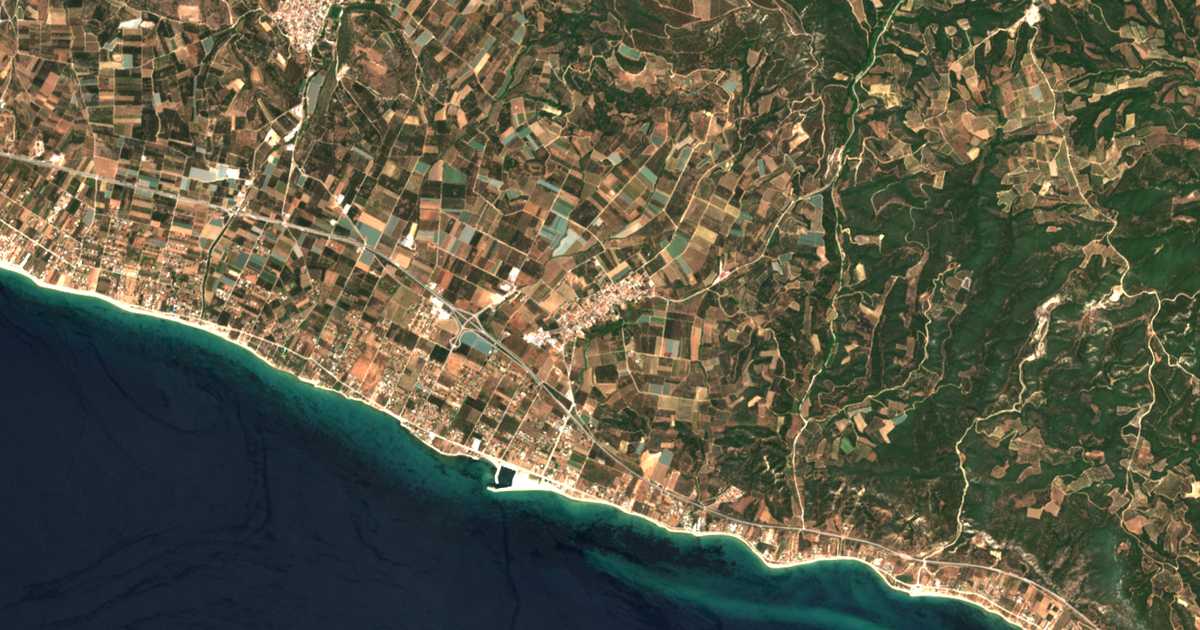 Mapa por satélite de Karianí