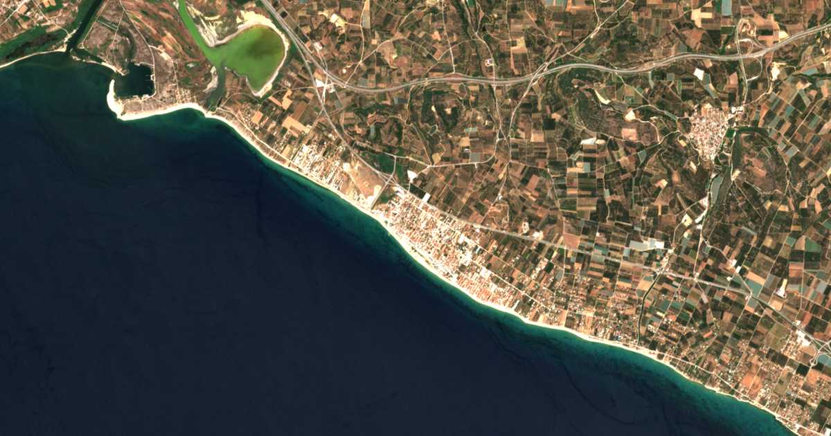 Mapa por satélite de Paralía Ofryníou