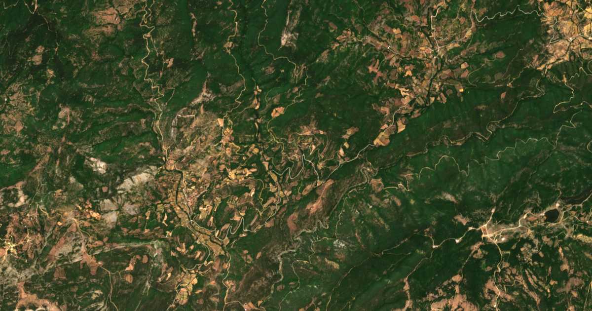 Mapa por satélite de Káto Drosiní