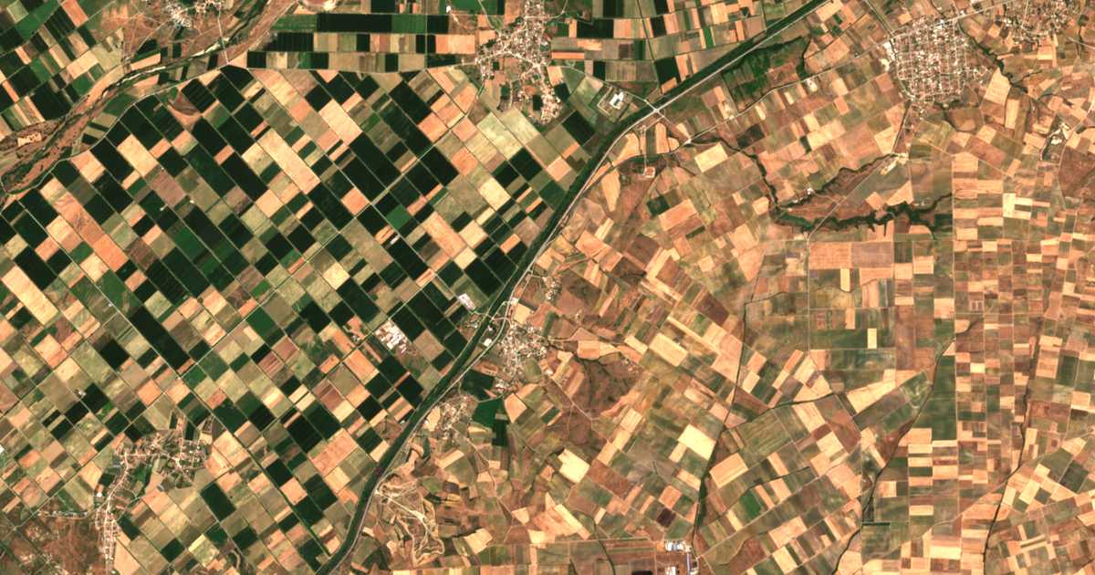 Mapa por satélite de Mikrón Palládion