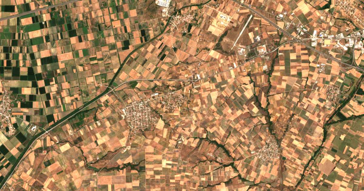 Mapa por satélite de Messoúni