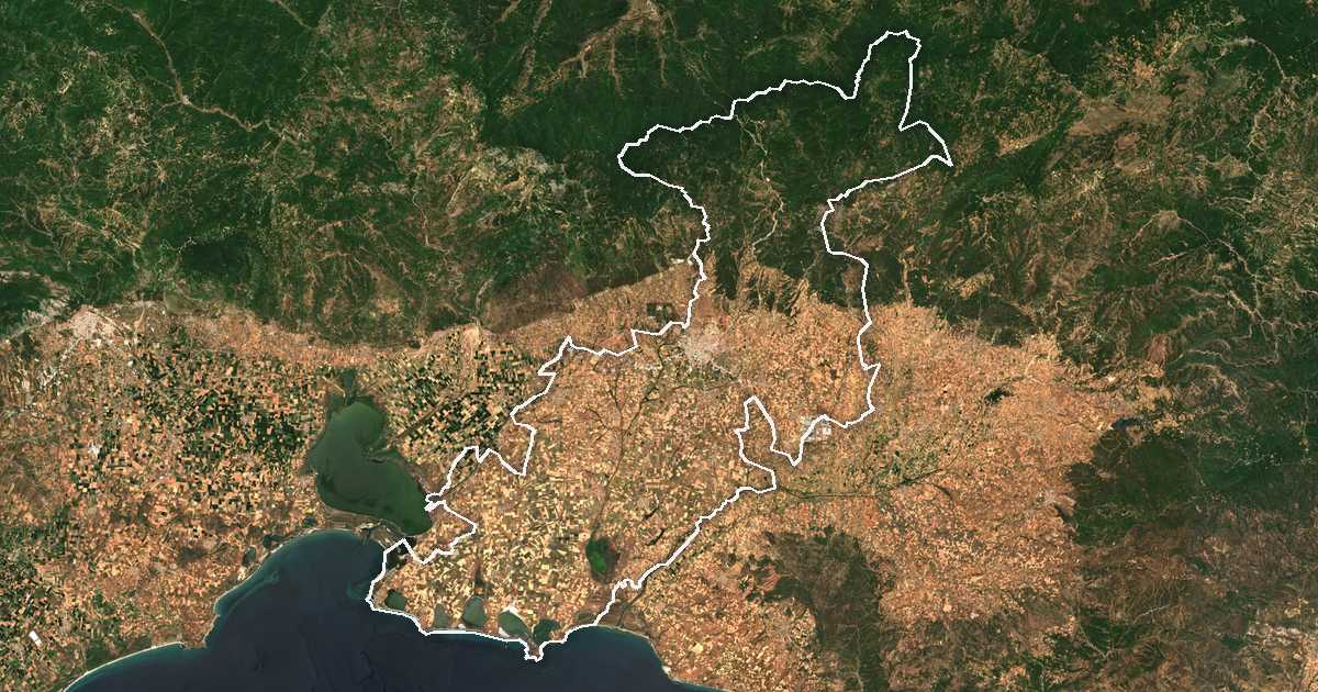 Imagen de satélite con el límite trazado: Dímos Komotinís