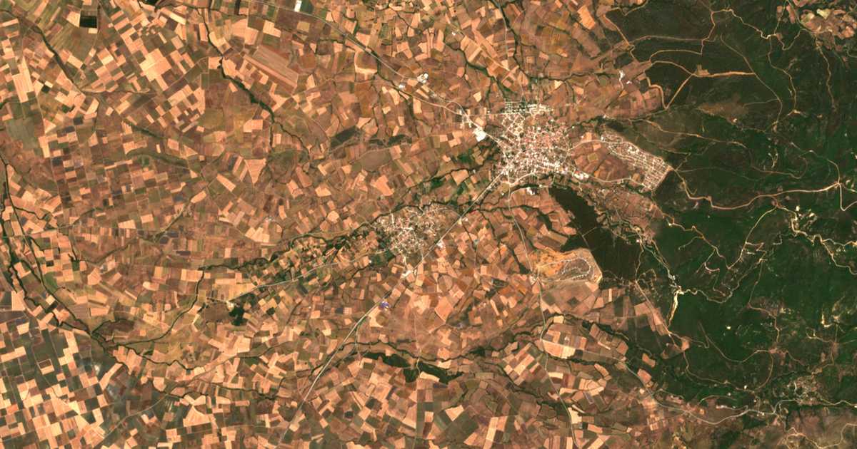 Mapa por satélite de Arsákeion