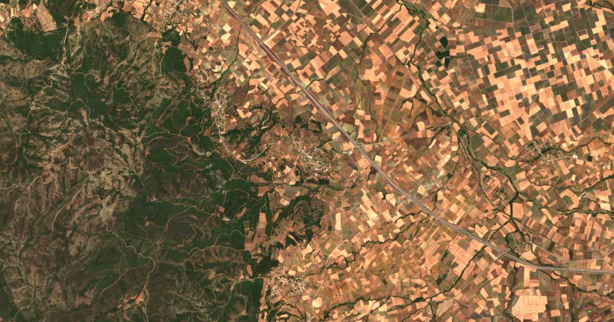 Mapa por satélite de Dióni