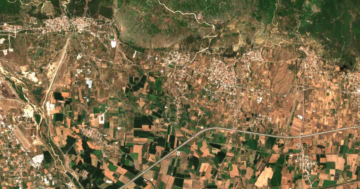 Mapa por satélite de Ákarpon