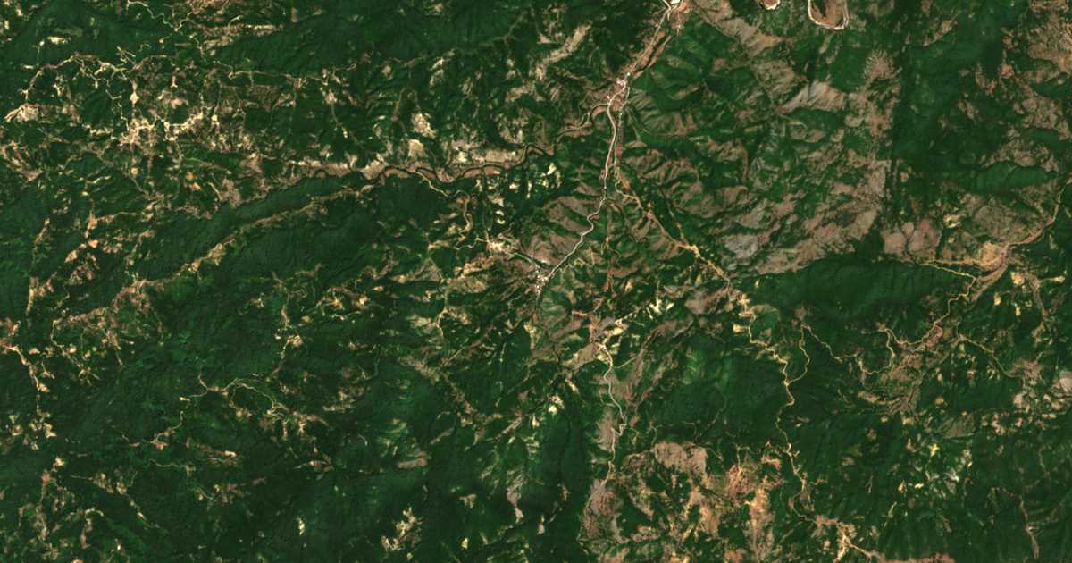 Mapa por satélite de Témenos