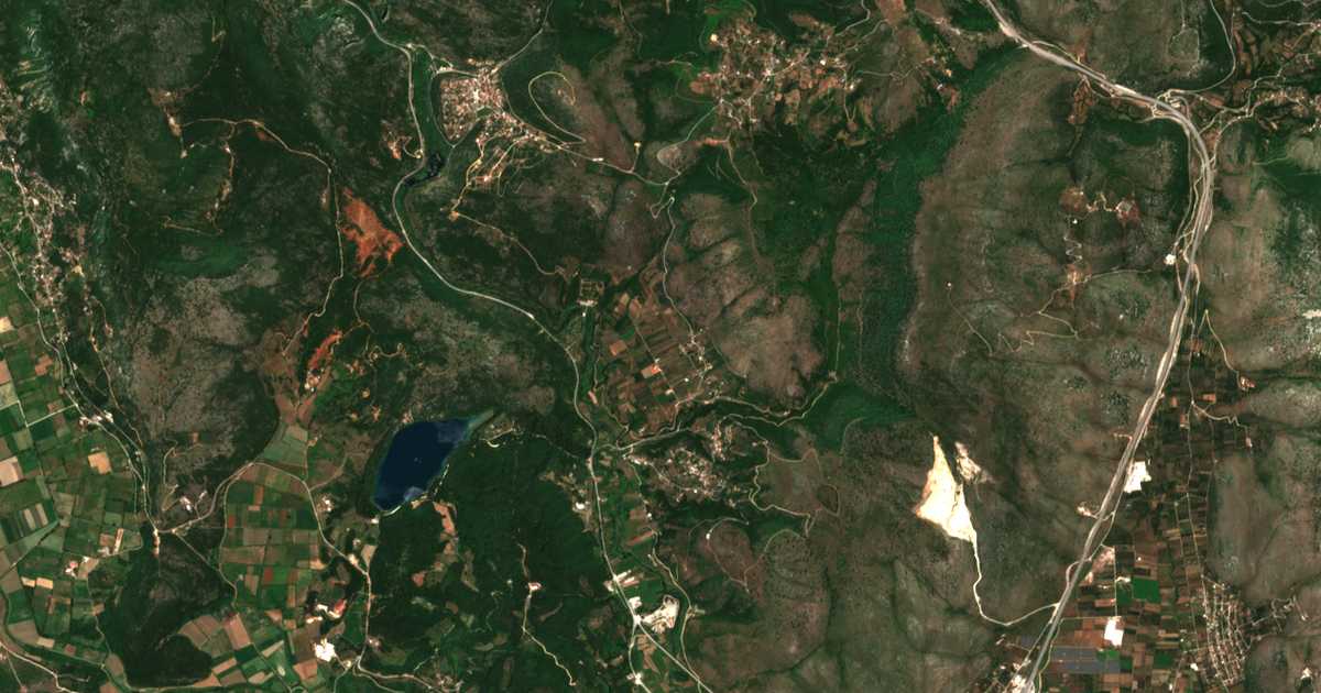 Mapa por satélite de Anogeiatá