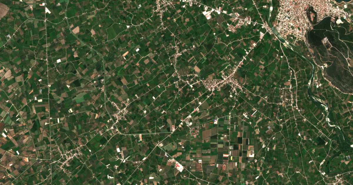 Mapa por satélite de Plisioí