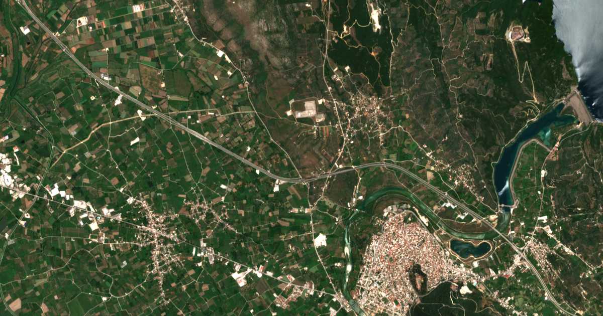Mapa por satélite de Skamniá