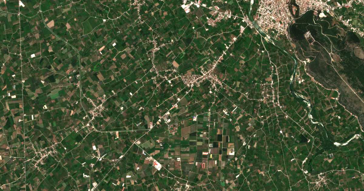 Mapa por satélite de Syngounéika