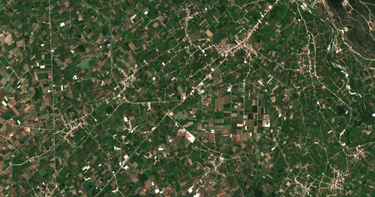 Mapa por satélite de Thanasaíika