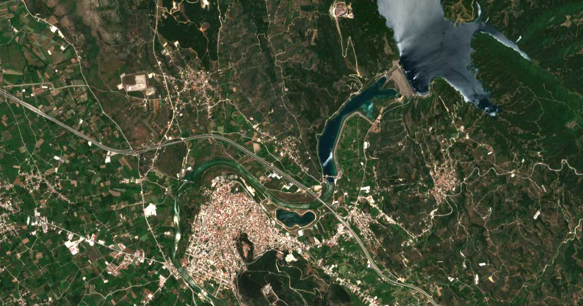Mapa por satélite de Vlachérna
