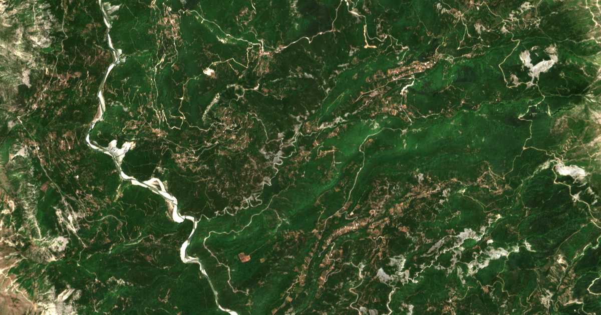 Mapa por satélite de Makrýkampos