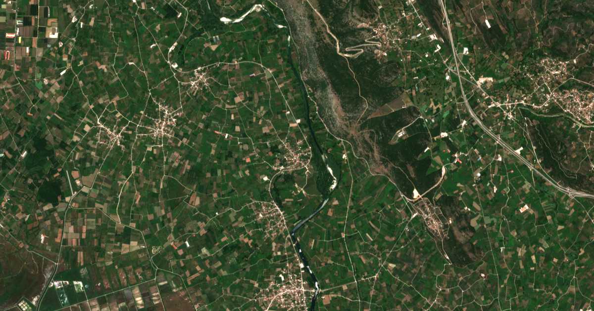 Mapa por satélite de Akropotamiá