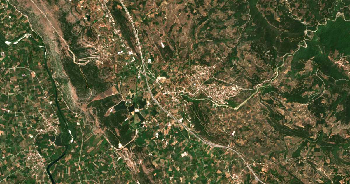 Mapa por satélite de Alónia