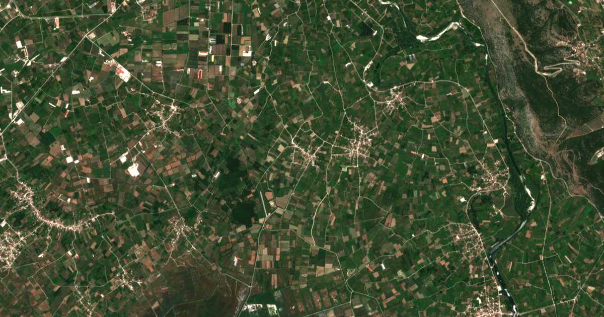 Mapa por satélite de Kalomódia