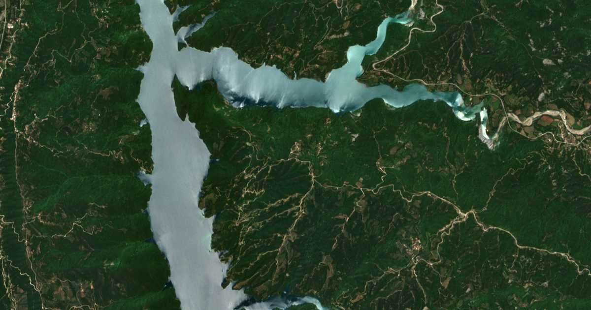 Mapa por satélite de Mégkla