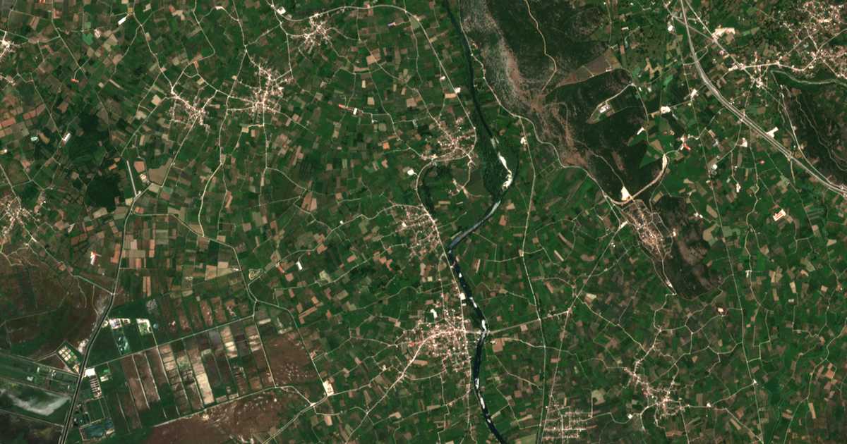 Mapa por satélite de Pachykálamos