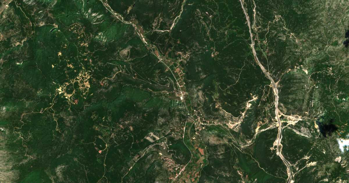 Mapa por satélite de Potamiá