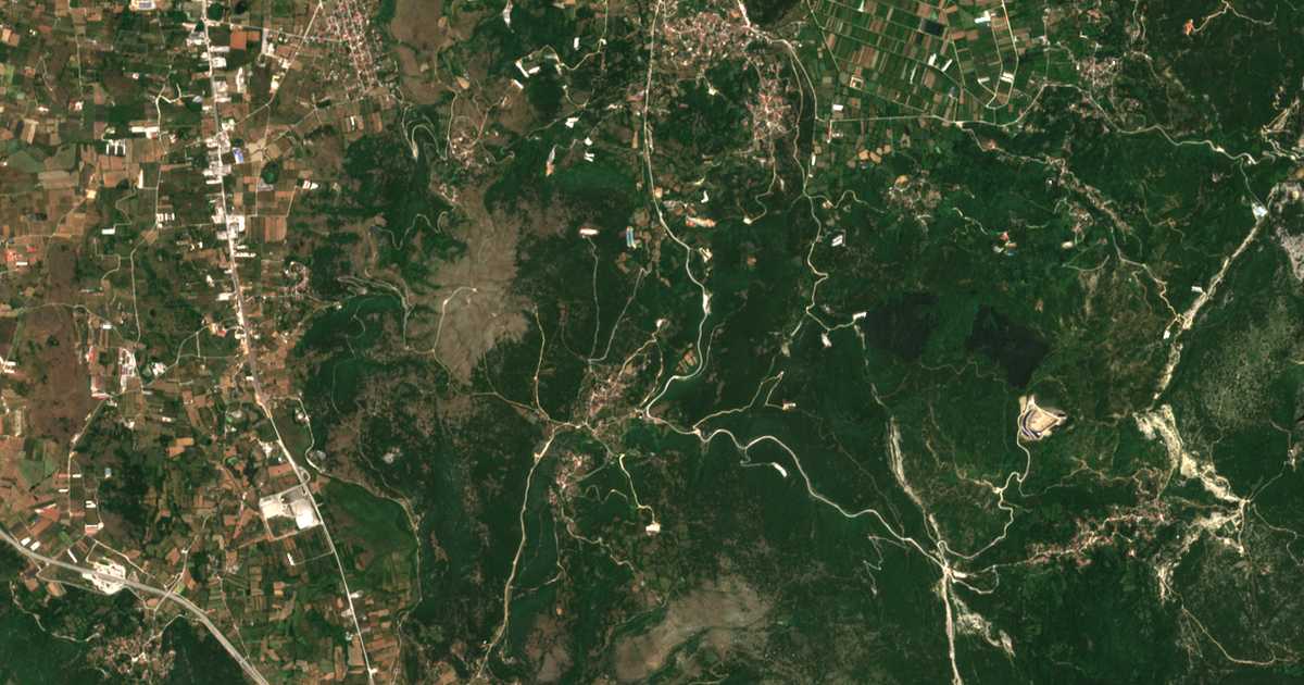 Mapa por satélite de Taxiárchis
