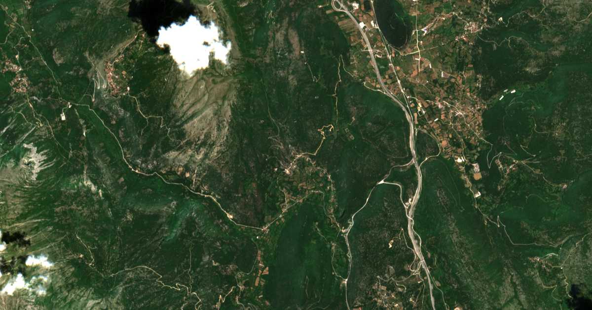 Mapa por satélite de Theriakísion
