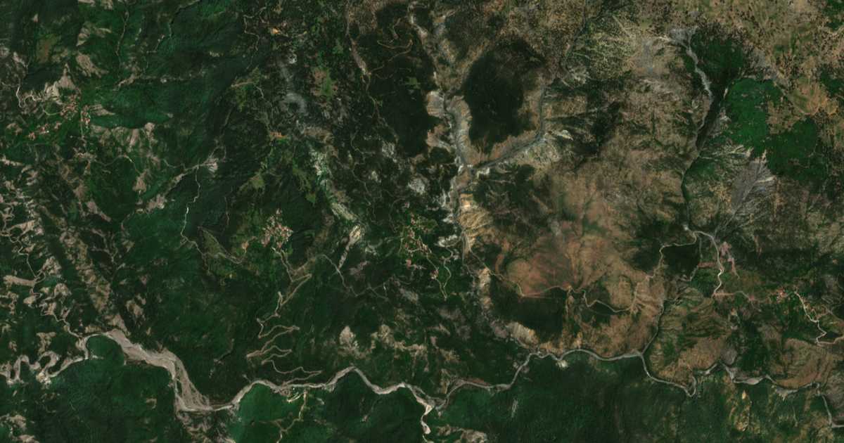 Mapa por satélite de Pádes