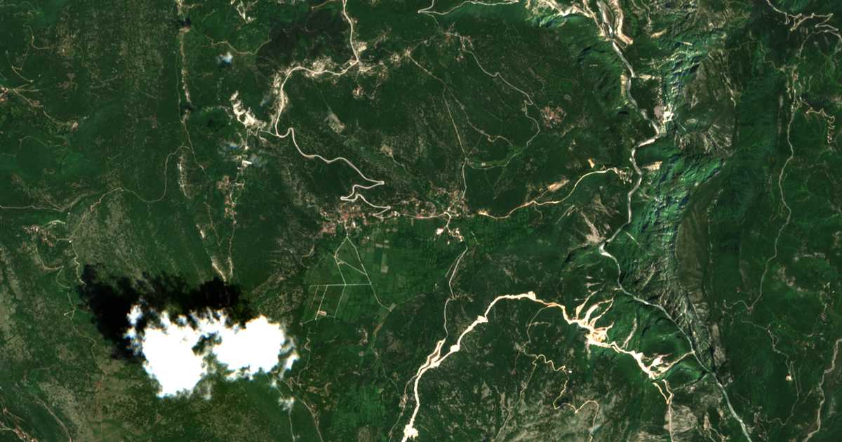 Mapa por satélite de Kalentzi, Ioannina