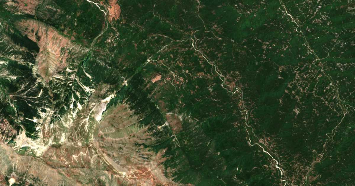 Mapa por satélite de Agía Marína