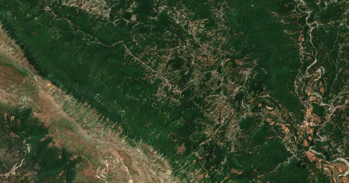 Mapa por satélite de Kavallárion
