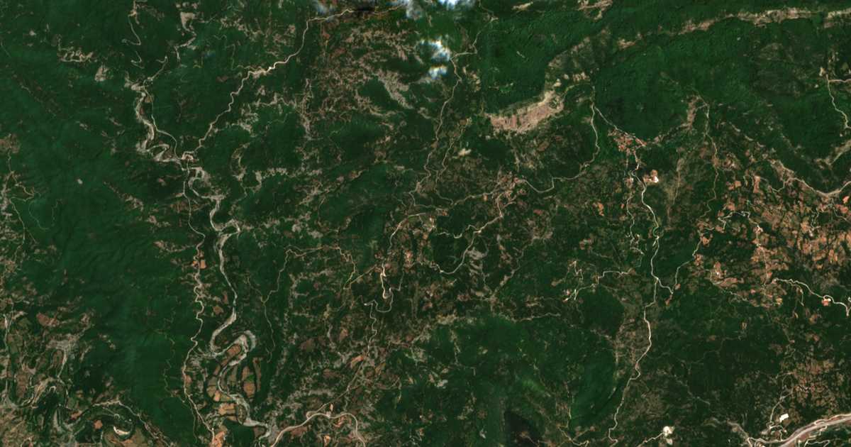 Mapa por satélite de Liápi