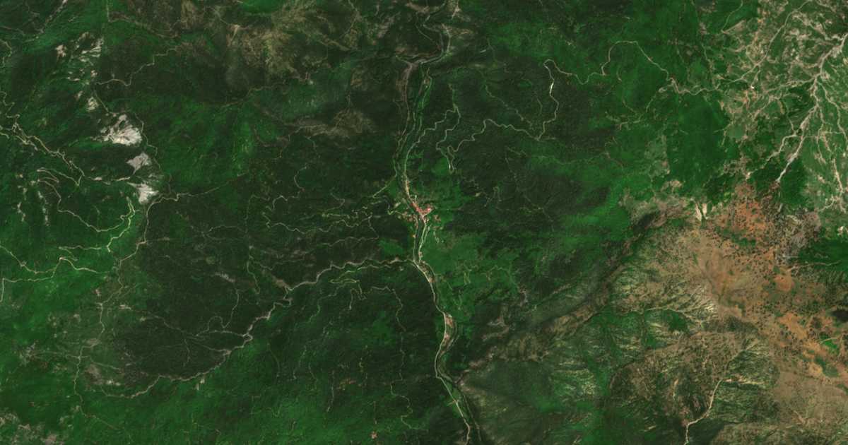 Mapa por satélite de Vovoúsa