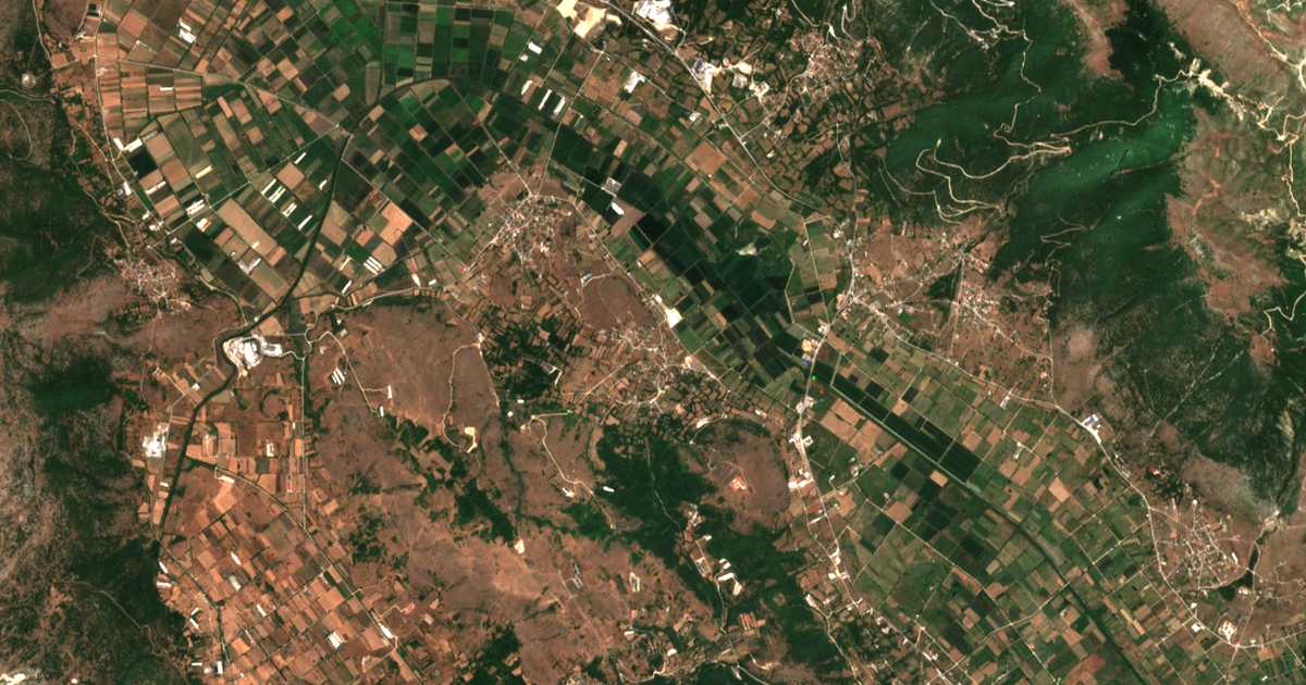 Mapa por satélite de Áno Lapsísta